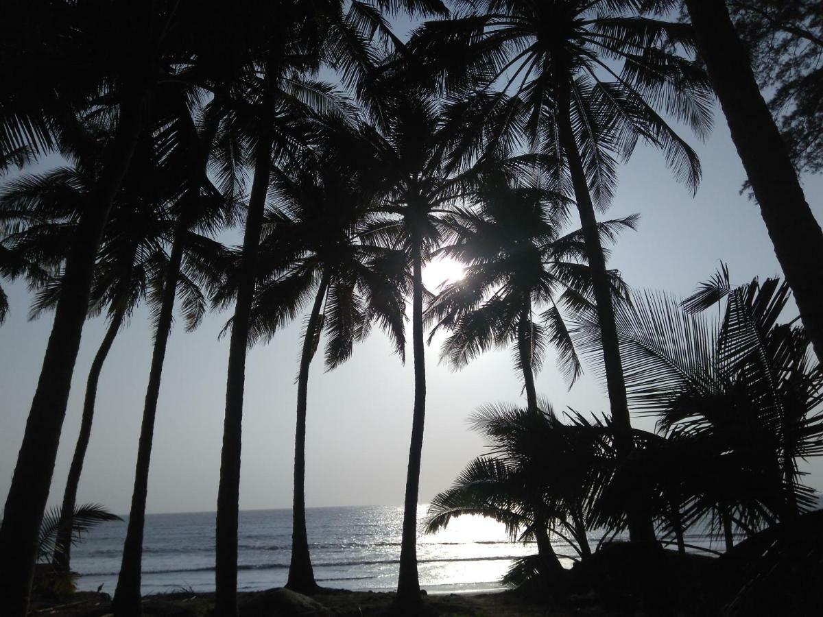 Anandi Villa Homestay Adhi Buitenkant foto